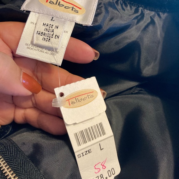 Talbot’s Holiday Snowflake Vest - Picture 6 of 6